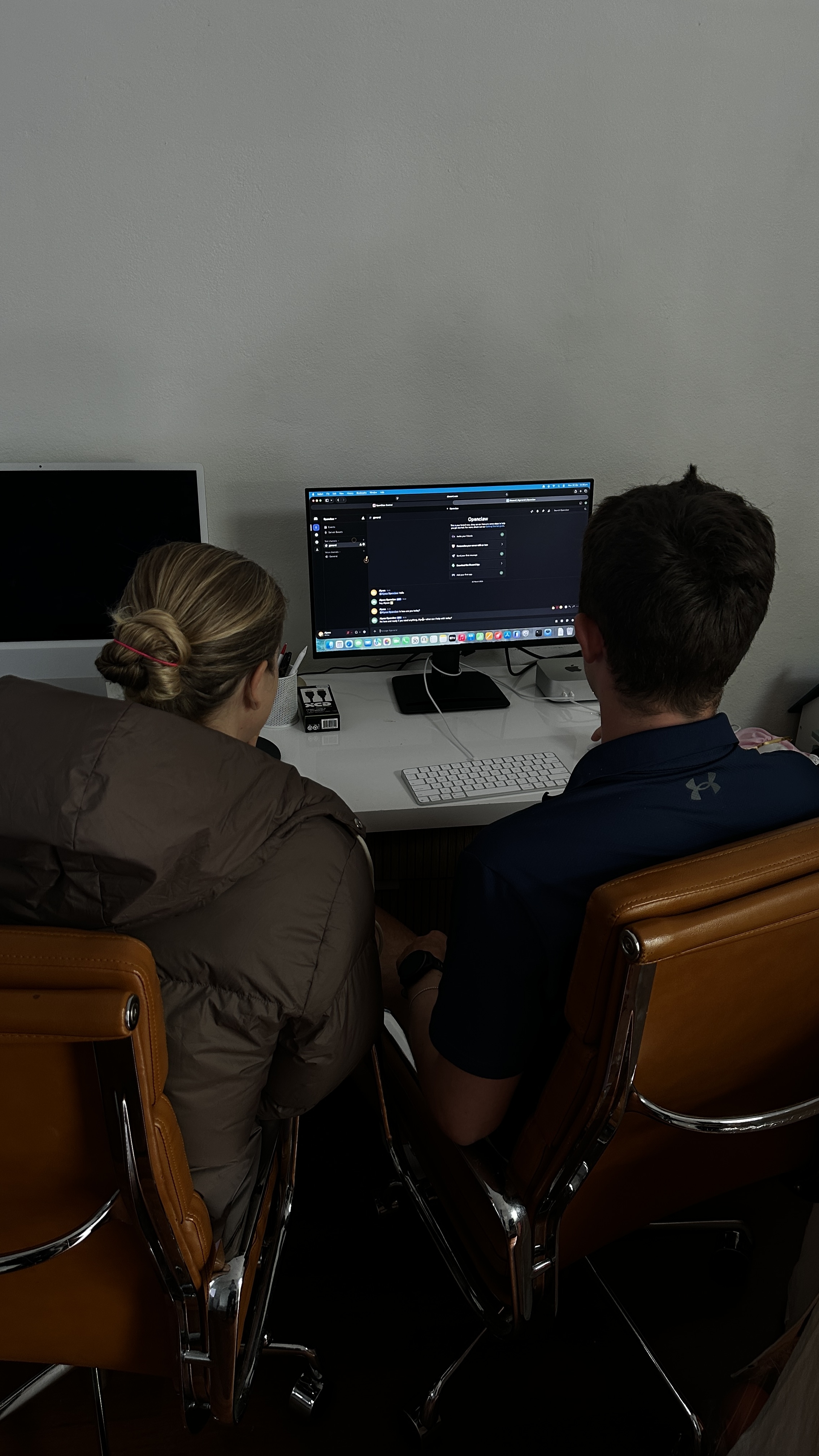 Intraflow team working together